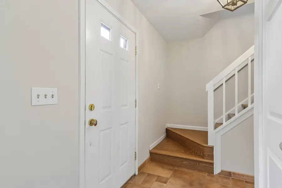 1s731 Sheffield Lane, Warrenville, IL 60555 - #3