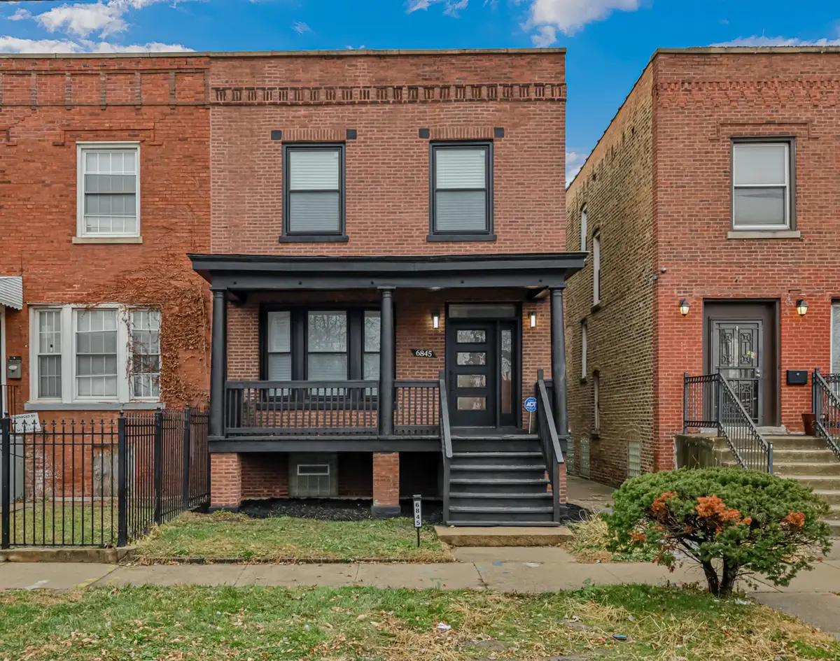 6845 S Saint Lawrence Avenue, Chicago, IL 60637 - #1