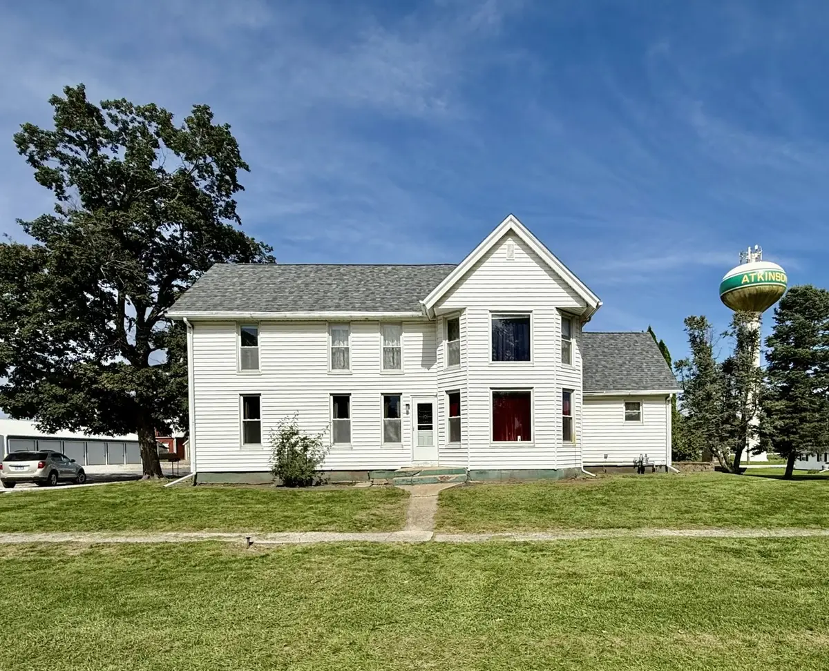 400 N School Street, Atkinson, IL 61235 - #1