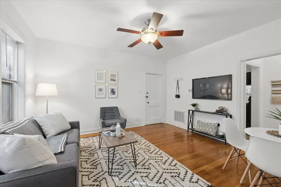 2314 W Byron Street #1, Chicago, IL 60618 - #2