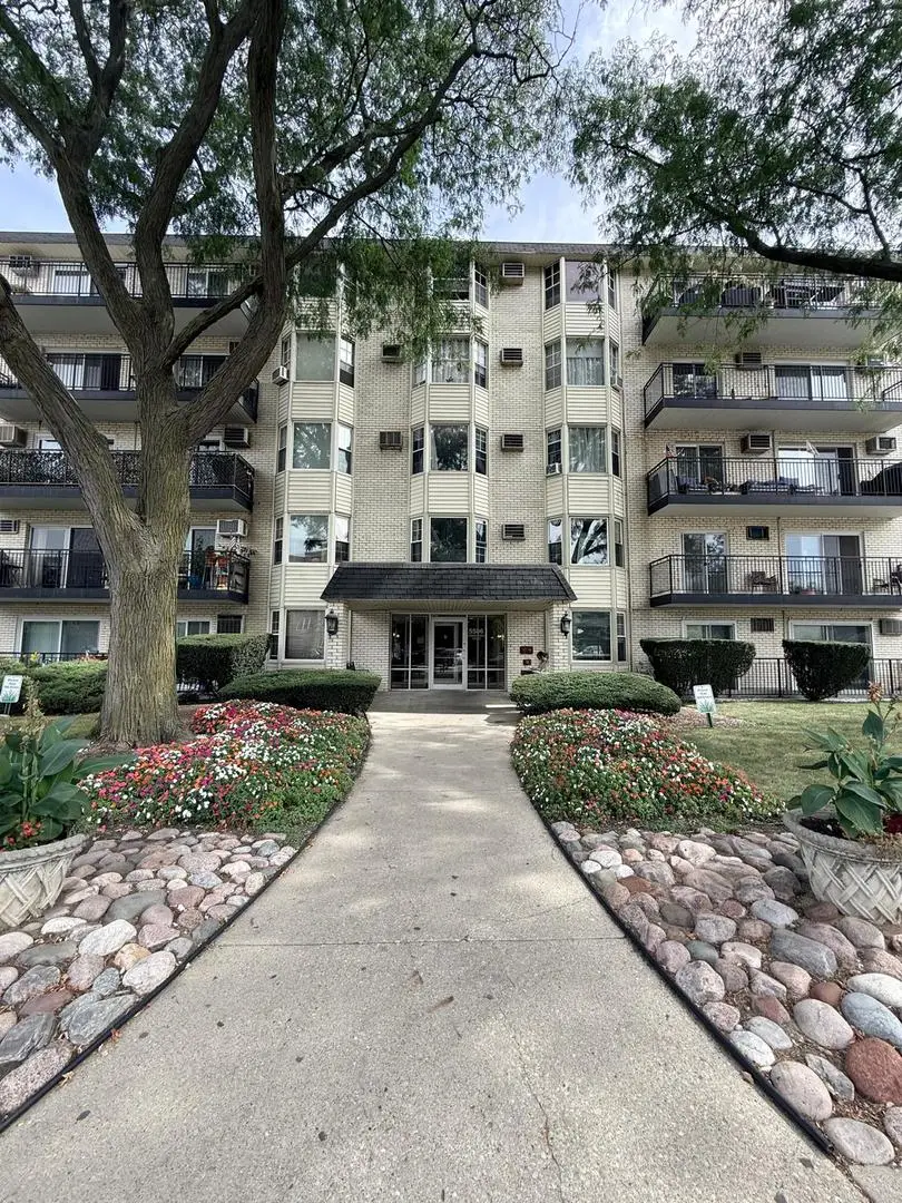 5506 Lincoln Avenue #516, Morton Grove, IL 60053 - #2