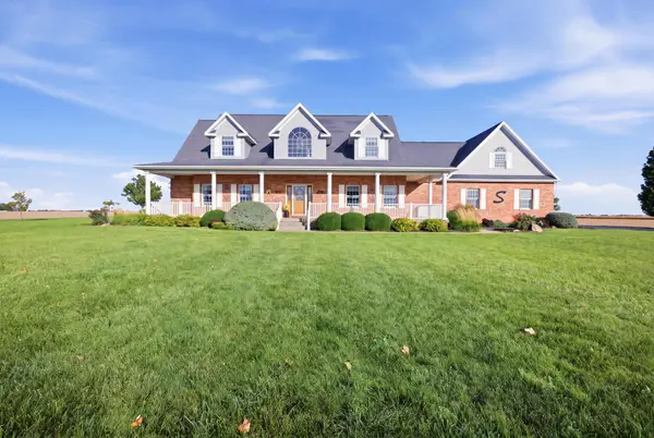 670 County Road 700, Sadorus, IL 61872