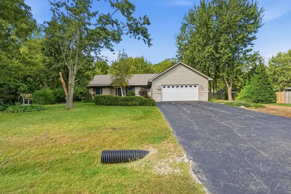35630 Linden Lane, Custer Park, IL 60481