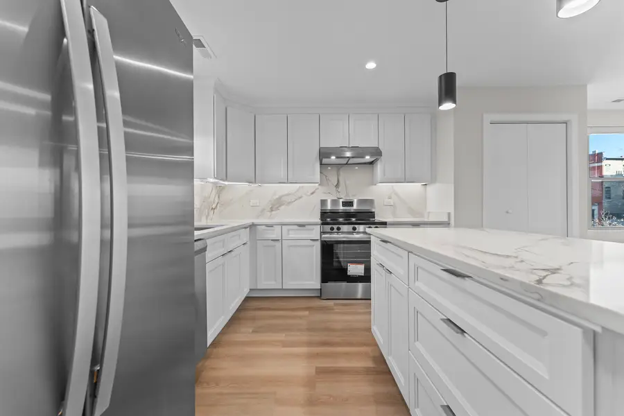 218 S Western Avenue #B, Chicago, IL 60612 - #3