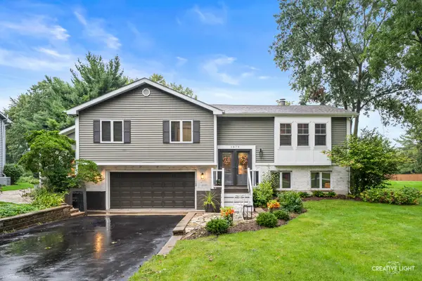 1879 Fays Lane, Sugar Grove, IL 60554