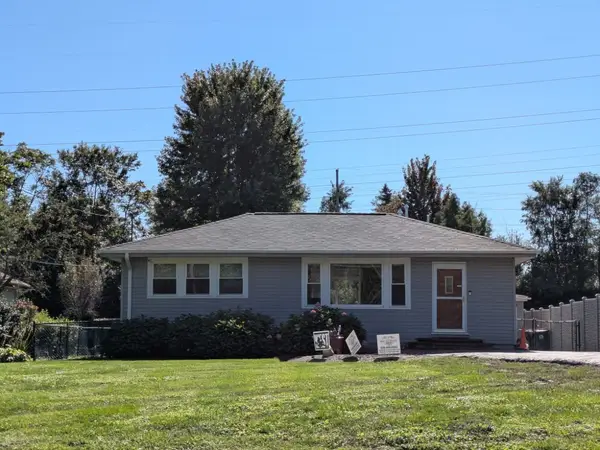 22W043 1st Street, Glen Ellyn, IL 60137