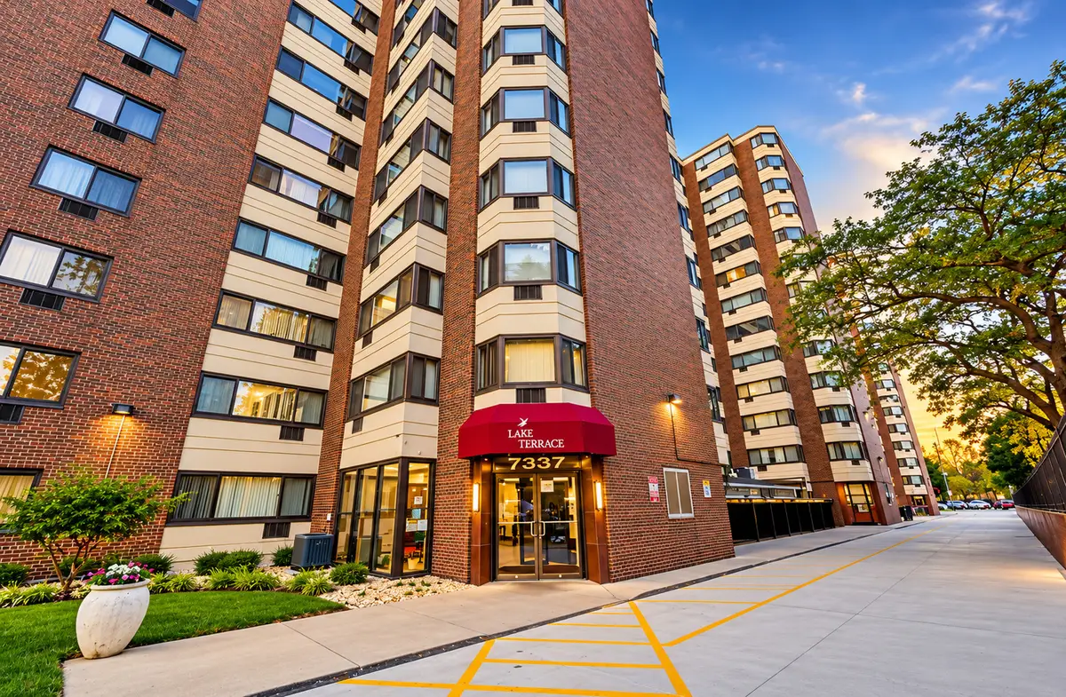 7337 S South Shore Drive #412, Chicago, IL 60649 - #1