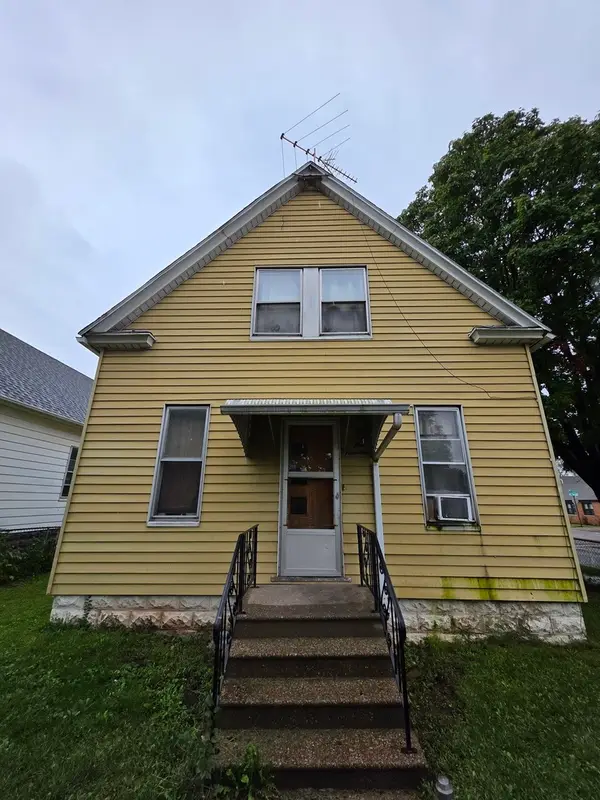 500 14th Avenue, Rock Island, IL 61201