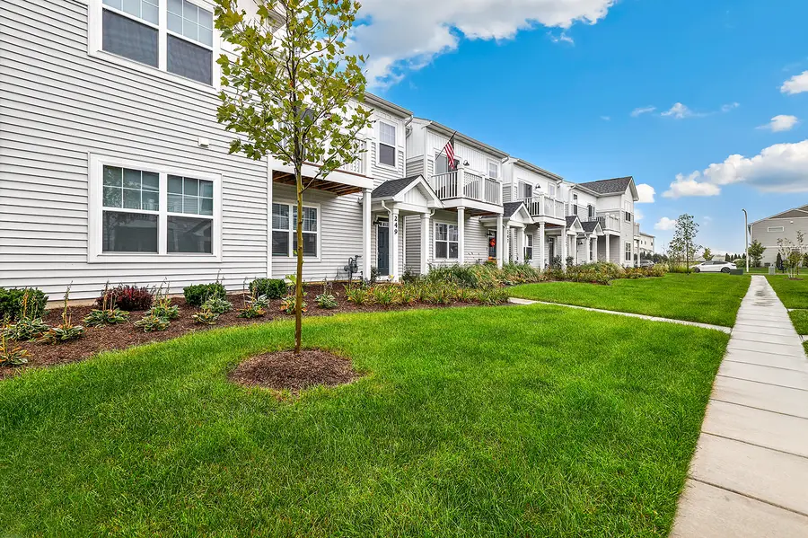 249 Kingsport Drive, South Elgin, IL 60177 - #3
