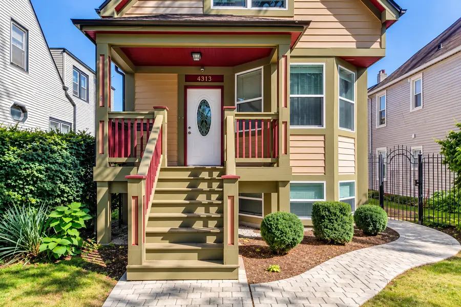 4313 N Ridgeway Avenue, Chicago, IL 60618 - #2