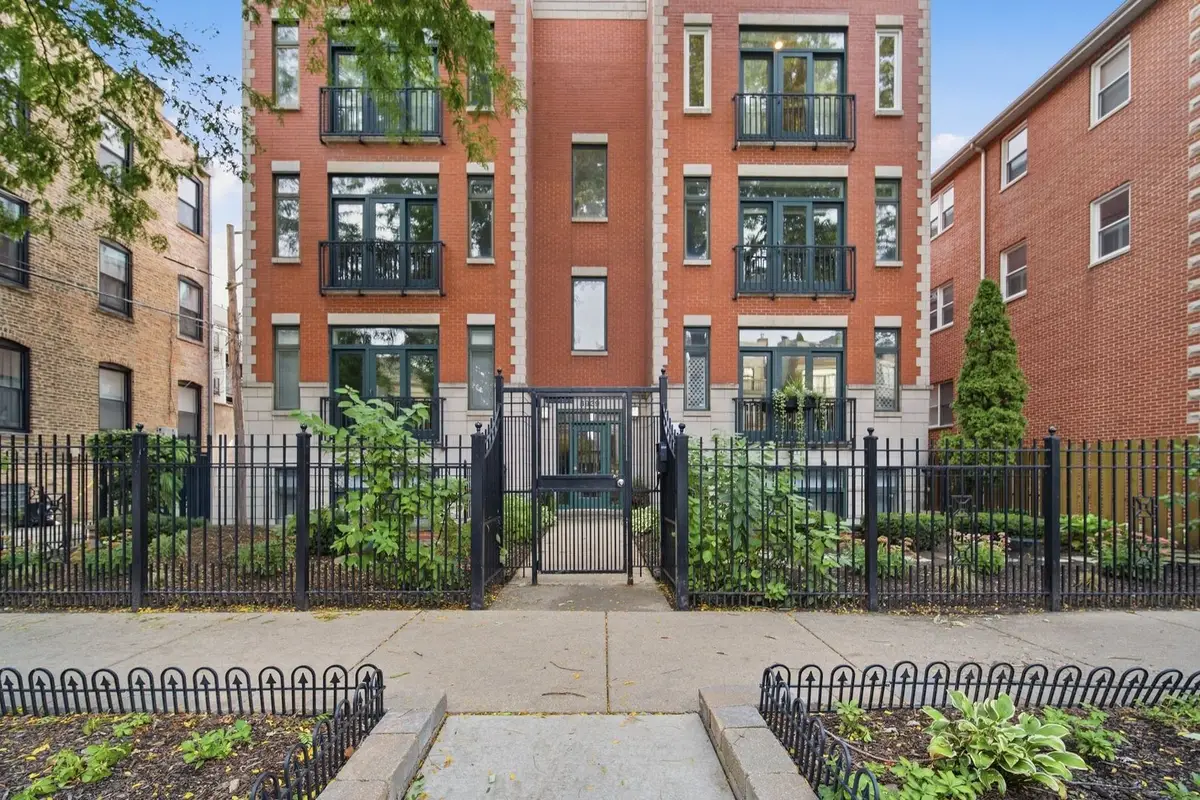 Address Withheld By Seller, Chicago, IL 60613 - #1