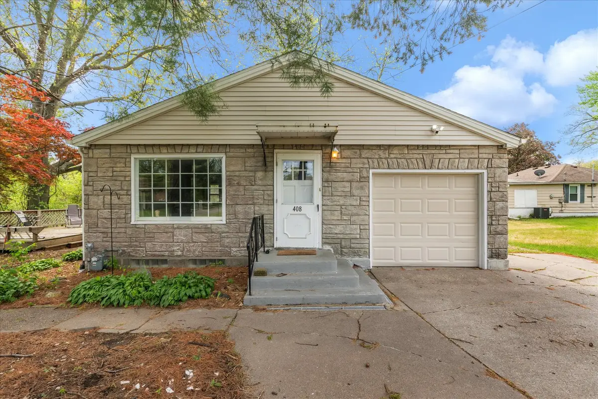 408 32nd Avenue, Moline, IL 61265 - #1