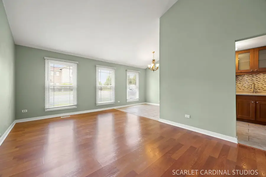 376 Thorncliff Drive, Glendale Heights, IL 60139 - #3
