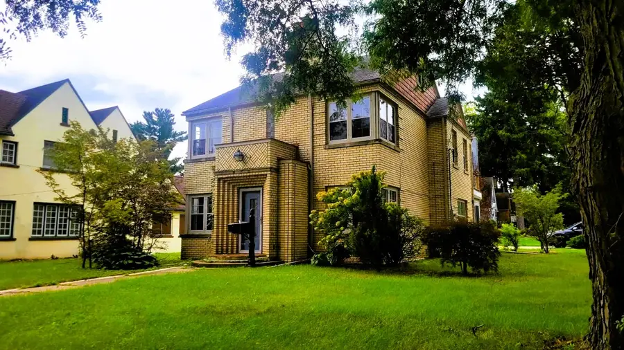 1351 W Lincoln Boulevard, Freeport, IL 61032 - #2