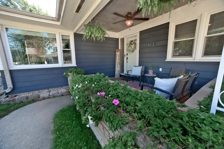 413 Hillside Avenue, Ottawa, IL 61350 - #2