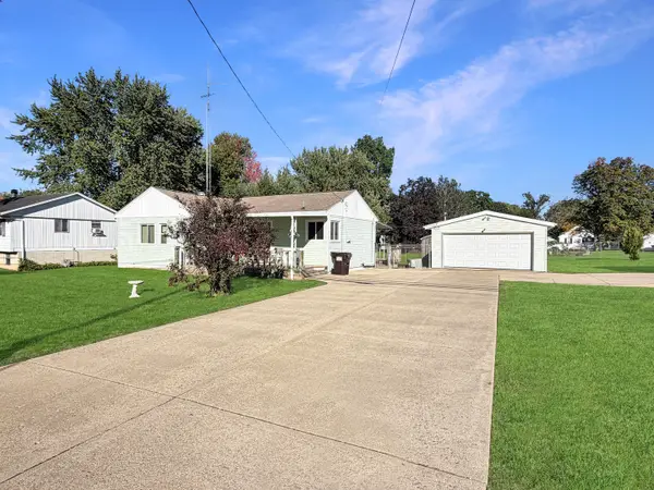 731 N Waddell Avenue, Freeport, IL 61032