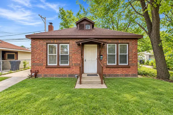 10215 S Aberdeen Street, Chicago, IL 60643