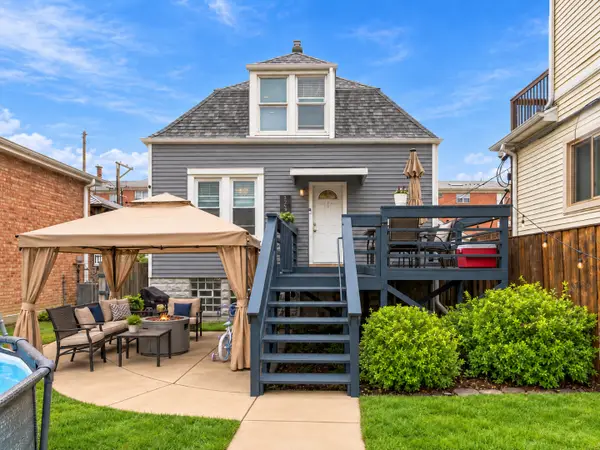 3252 N Neenah Avenue, Chicago, IL 60634