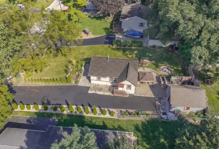 37 S Hickory Avenue, Fox Lake, IL 60020 - #3