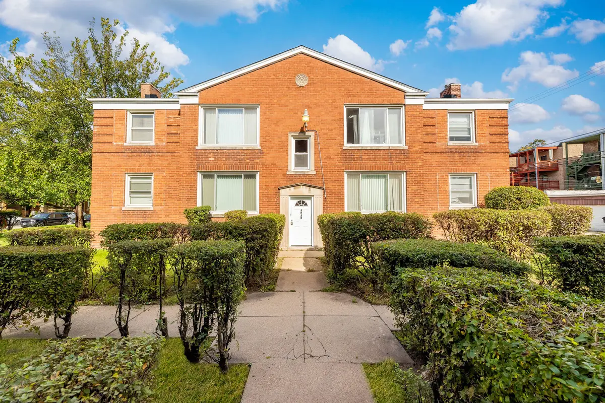 8939 S Blackstone Avenue, Chicago, IL 60619 - #1