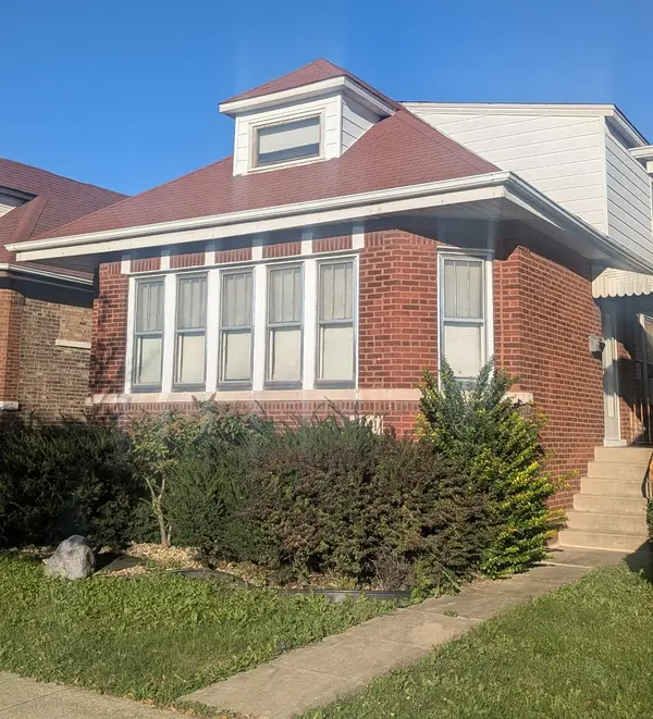 4441 S Trumbull Avenue, Chicago, IL 60632