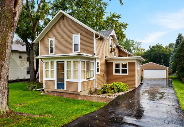 11806 Maple Avenue, Hebron, IL 60034