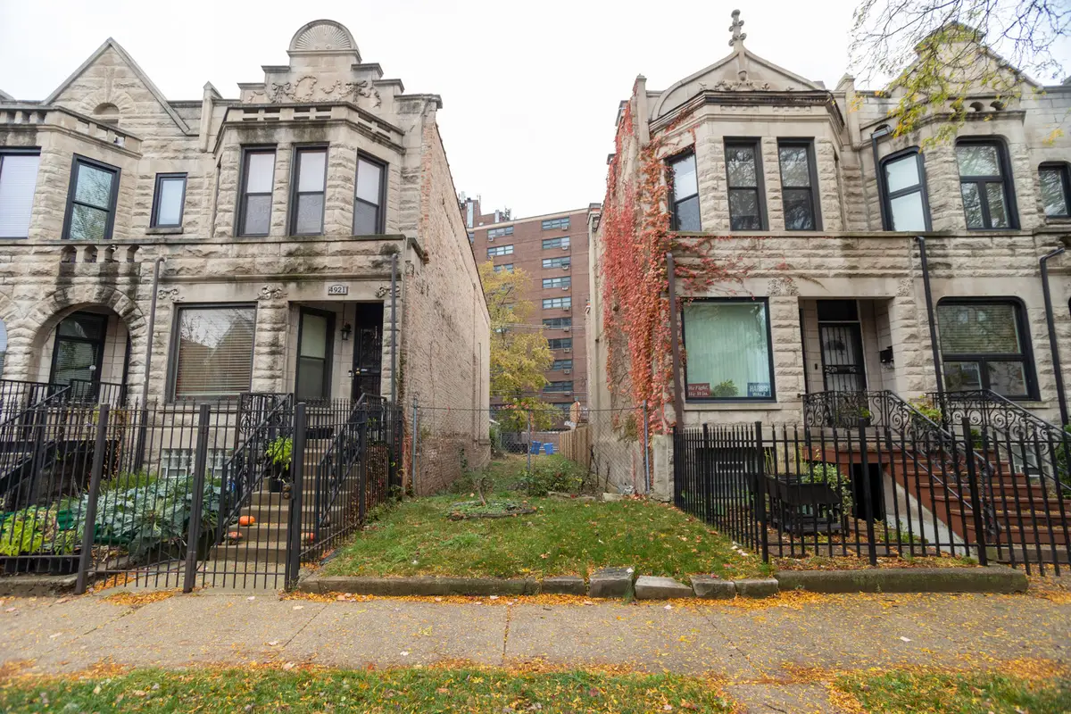 4923 S Champlain Avenue, Chicago, IL 60615 - #1