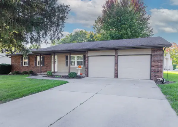 727 Blackbird Court, Geneseo, IL 61254