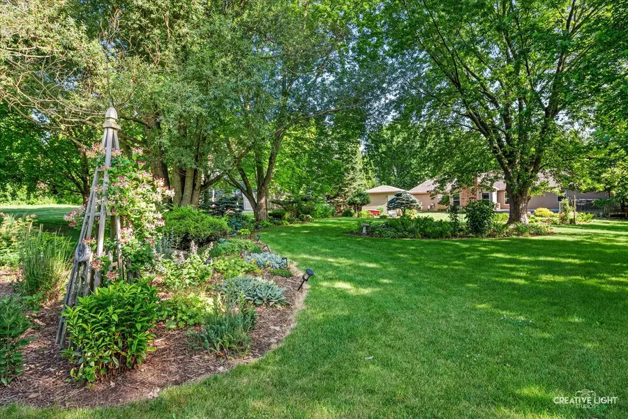 44W043 Fox Wilds Drive, Saint Charles, IL 60175 - #3