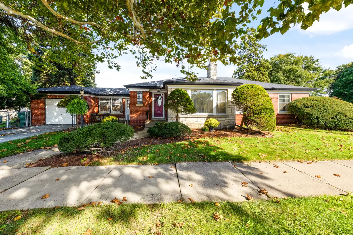 3600 W 99th Street, Evergreen Park, IL 60805 - #1