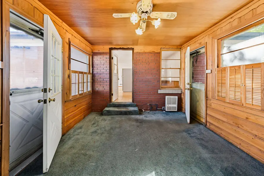 3600 W 99th Street, Evergreen Park, IL 60805 - #3