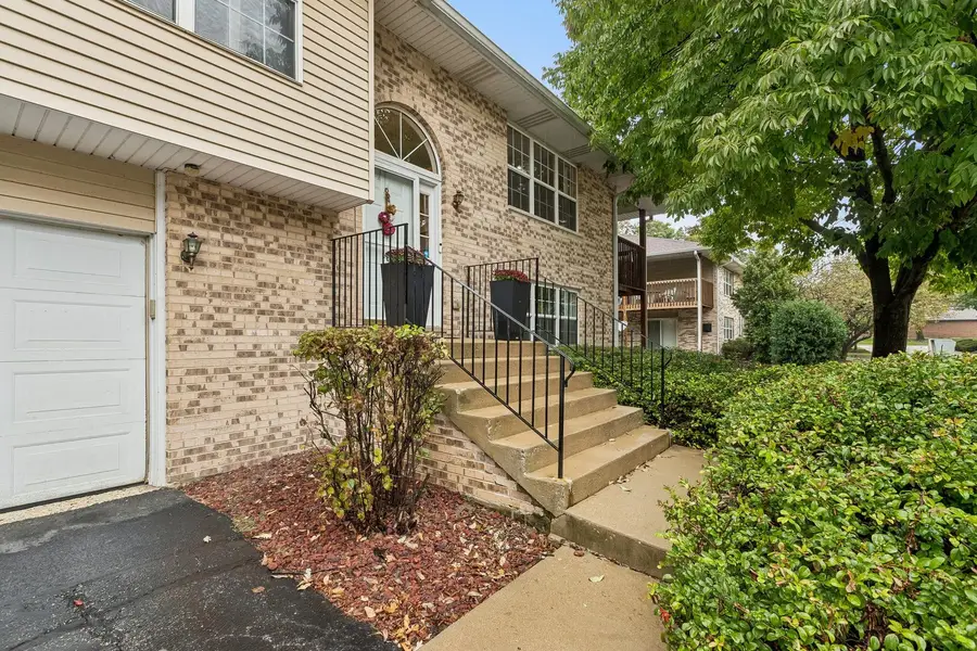959 Elderberry Circle #107, Naperville, IL 60563 - #2
