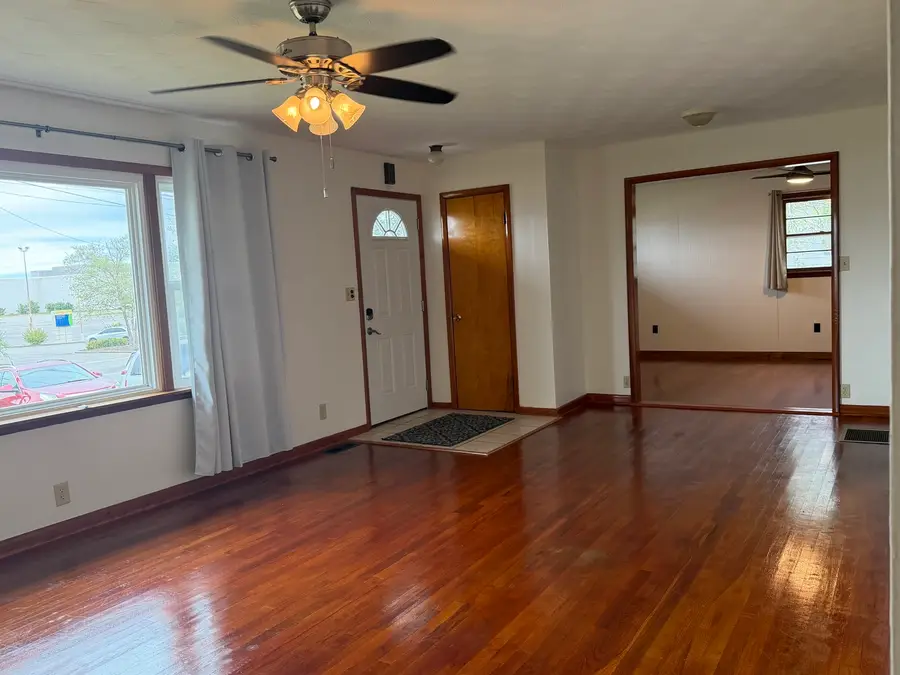 1145 E Walnut Street, Carbondale, IL 62901 - #2