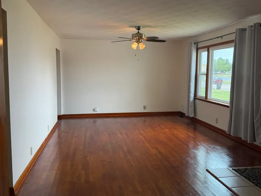 1145 E Walnut Street, Carbondale, IL 62901 - #3