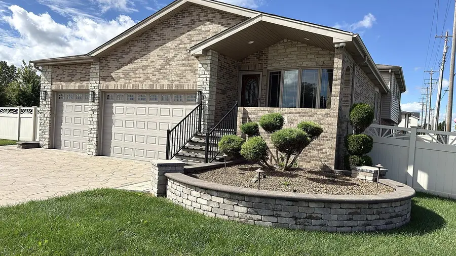 268 Marquette Avenue, Calumet City, IL 60409 - #3