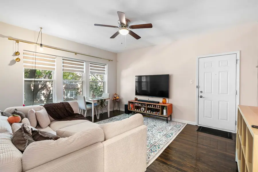4857 N Lawndale Avenue #202, Chicago, IL 60625 - #2