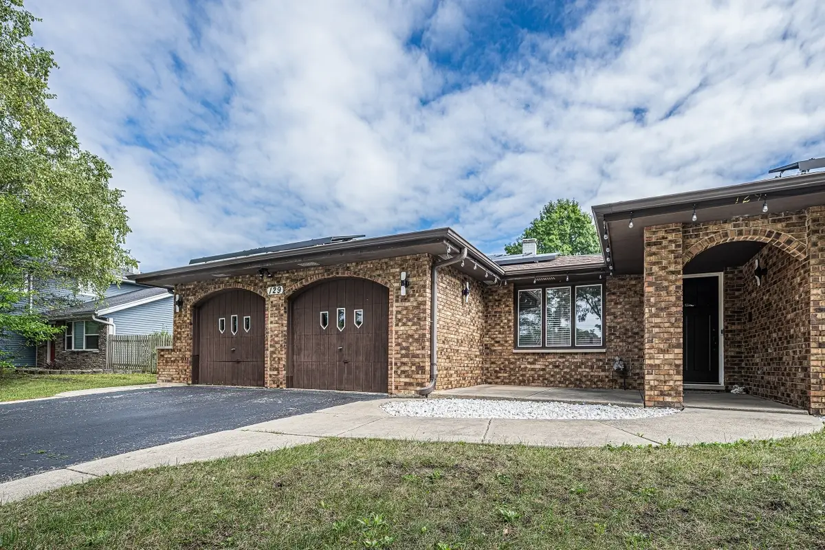 129 Millis Lane, Schaumburg, IL 60193 - #1