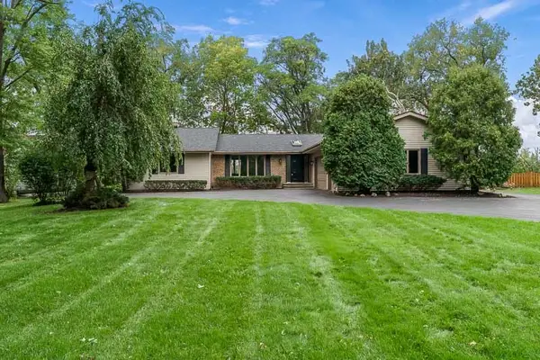 11528 Tanawingo Trail, Roscoe, IL 61073