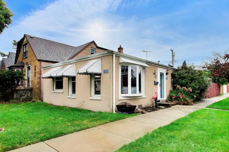 3858 N Pontiac Avenue, Chicago, IL 60634 - #3