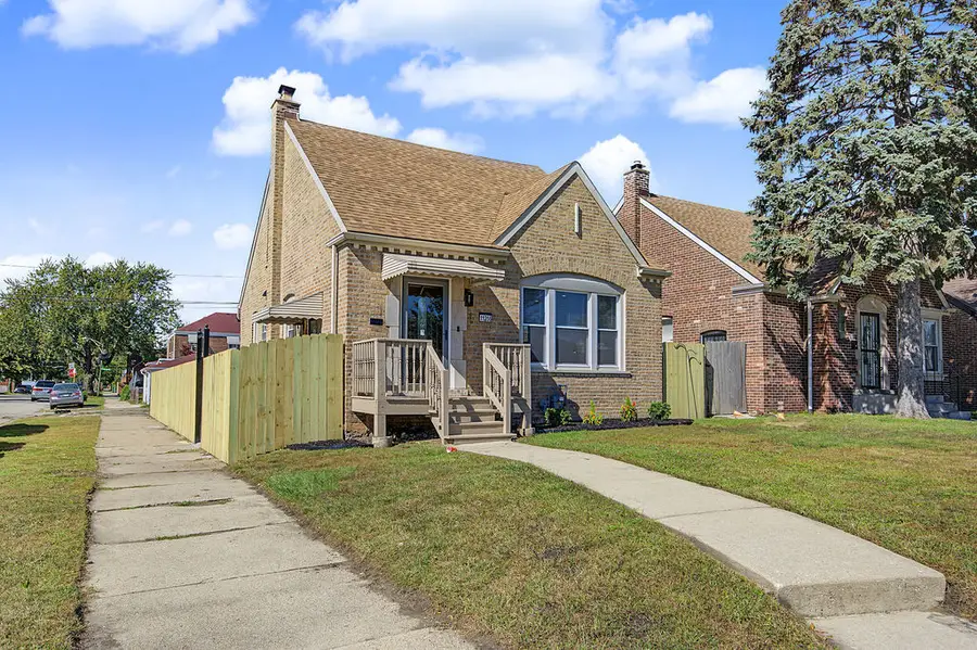 11256 S Avenue L, Chicago, IL 60617 - #2