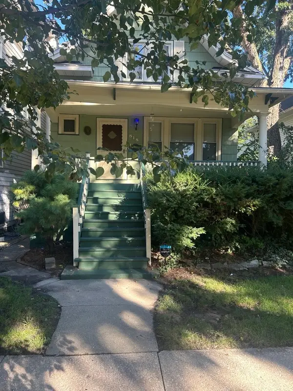818 Circle Avenue, Forest Park, IL 60130