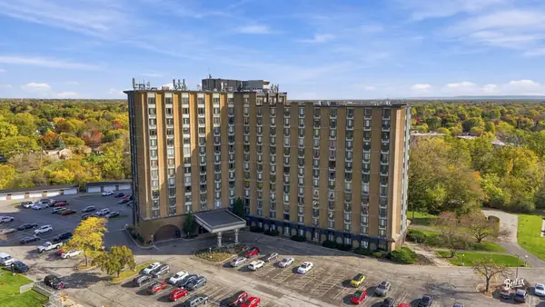 1 Renaissance Place #621, Palatine, IL 60067