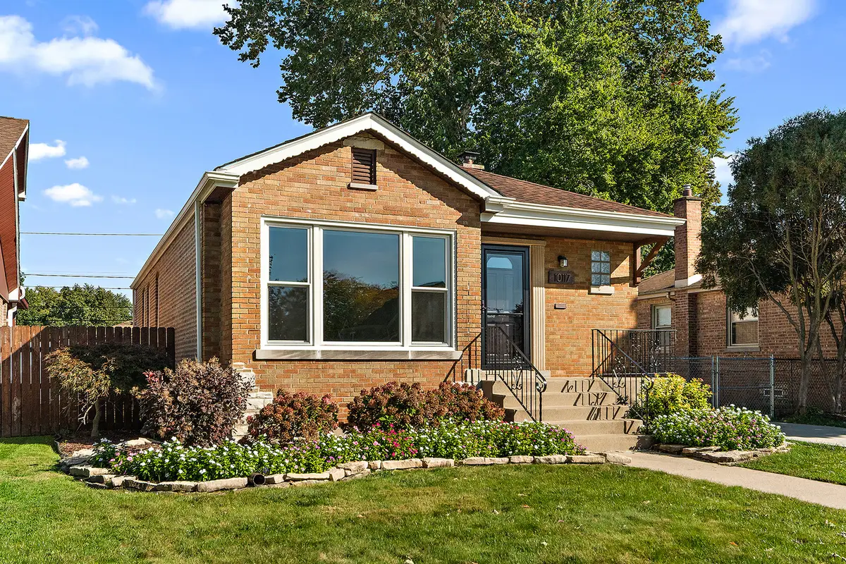 10117 S Clifton Park Avenue, Evergreen Park, IL 60805 - #1
