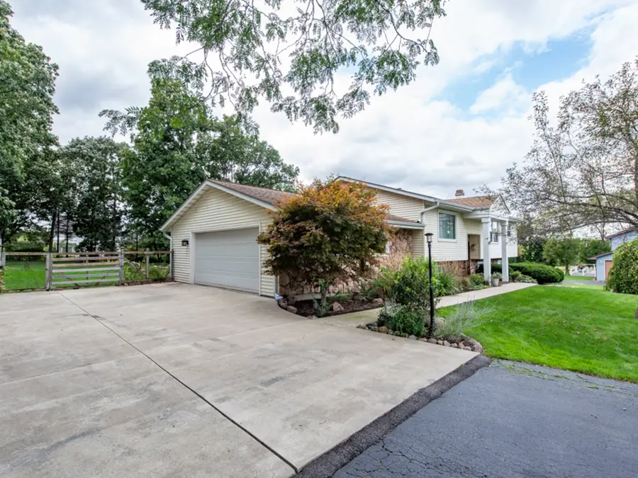 38970 N Northwoods Drive, Wadsworth, IL 60083 - #2