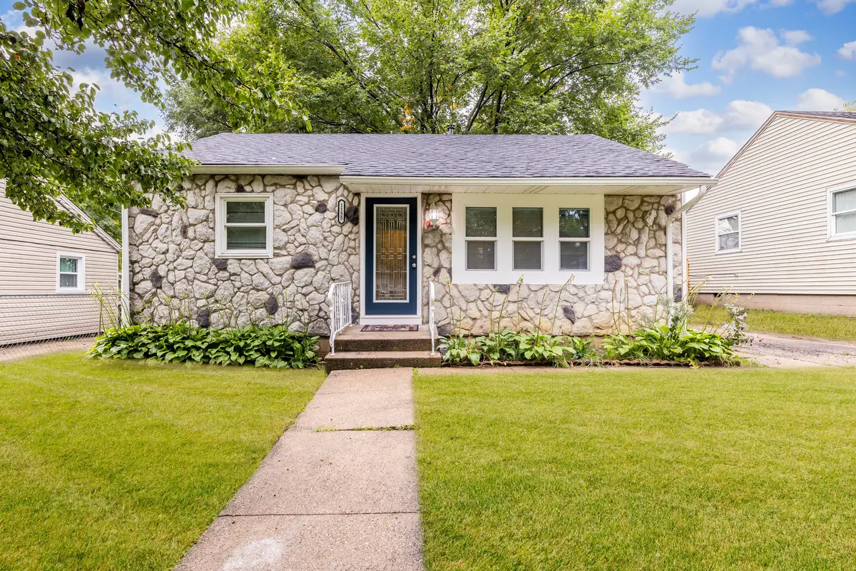 1135 E Galena Boulevard, Aurora, IL 60505 - #1