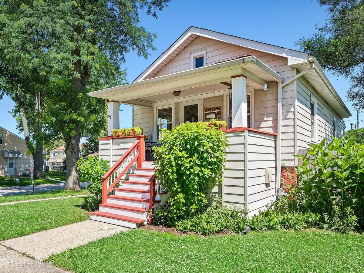 8944 Southview Avenue, Brookfield, IL 60513 - #1