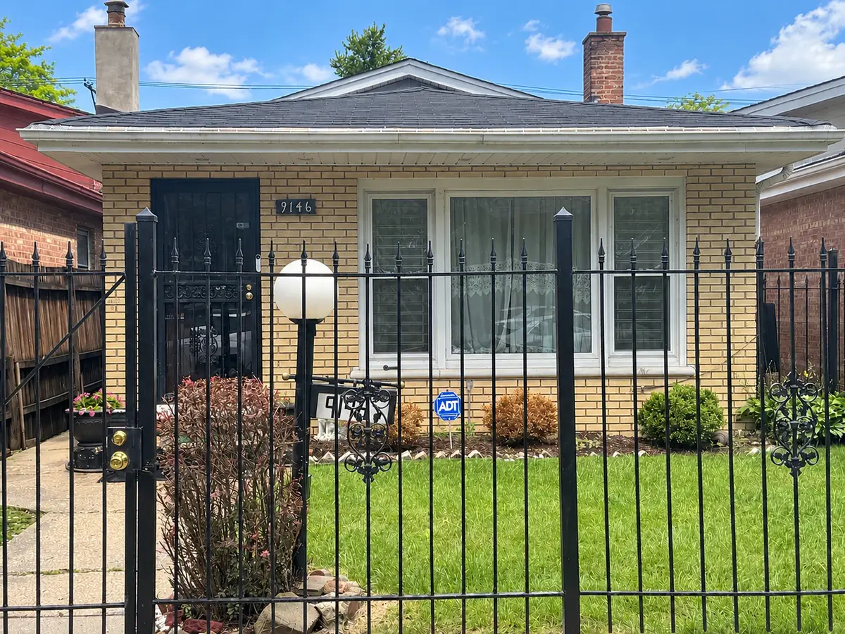 9146 S Woodlawn Avenue, Chicago, IL 60619 - #1