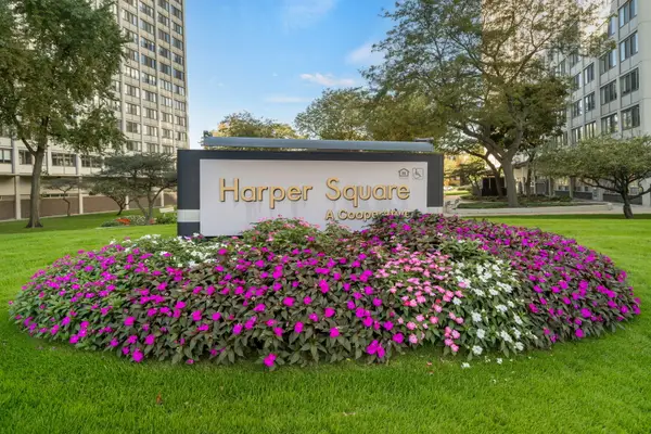 4800 S Lake Park Avenue #2102, Chicago, IL 60615