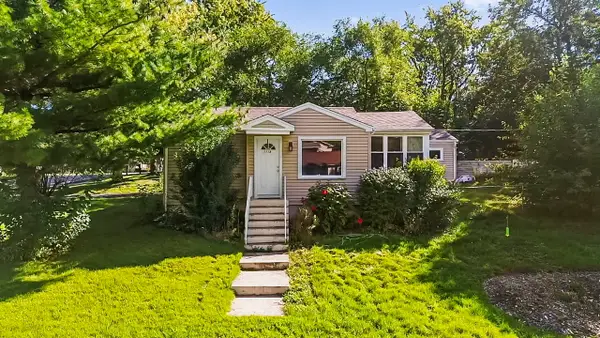 1118 Sycamore Street, Lake In The Hills, IL 60156