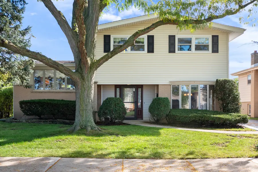 9429 Ozark Avenue, Morton Grove, IL 60053 - #2